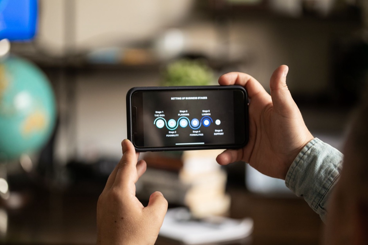 Aplicativo de aprendizado de idiomas em um smartphone