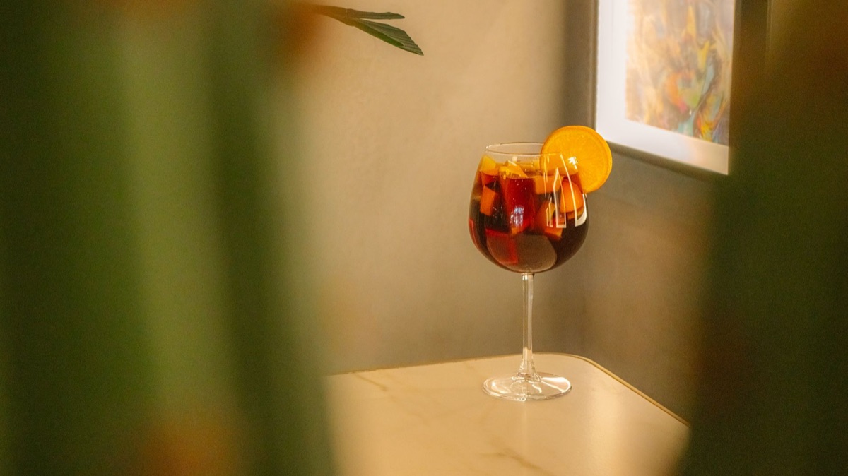 充滿西班牙文化特色的塔帕斯美食與飲品
